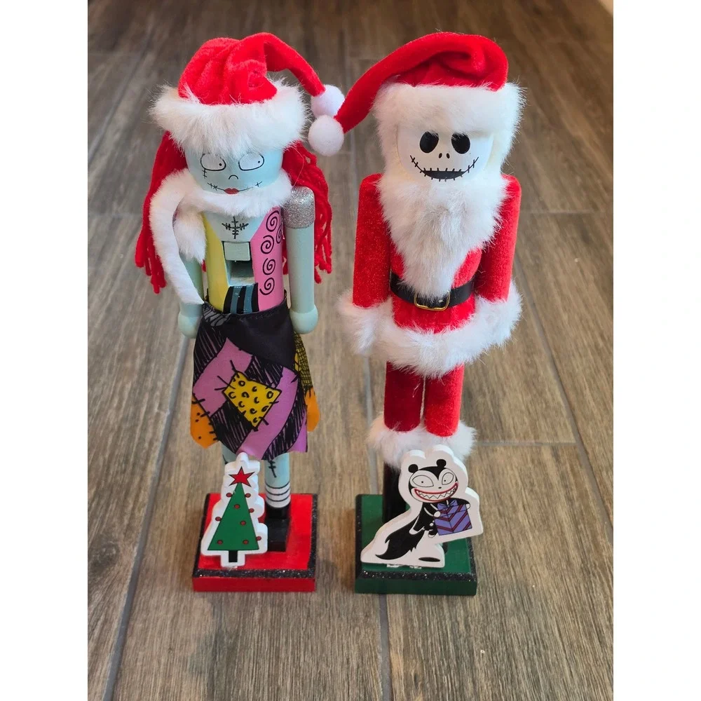 Disney Nightmare Before Christmas Jack Skellington Sally Nutcracker Set 12
